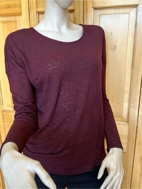 White House Black Market Cutout Back Knit Top Windsor Wine XS #20
